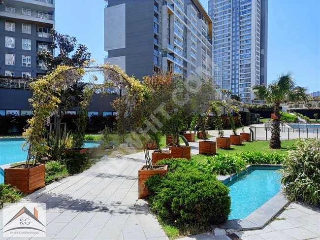 Bahçeşehir Göl Panorama Sitesinde Full Tadilatlı Eşyalı 1+1