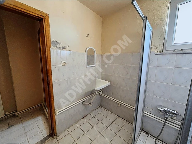 METROBÜS 5 DK AİLE BİNASINDA 1+1 KİRALIK DAİRE