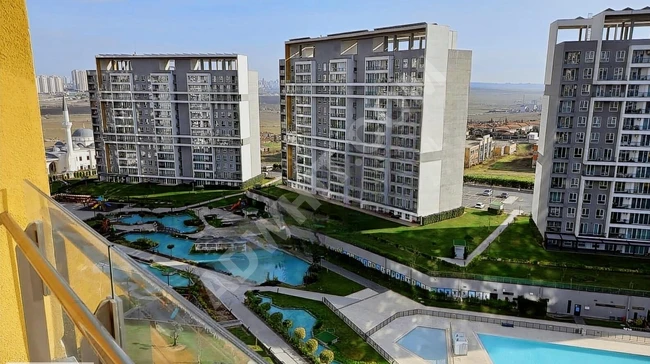 Bahçeşehir Göl Panorama Sitesinde Satılık Peyzaj manzaralı 3+1