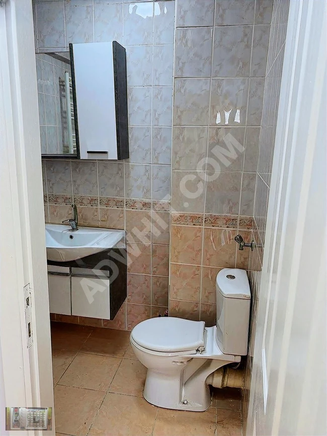 FATİH CAPA ODABAŞINDA 3+1 KÖŞE DAİRE 3 KAT 25.000 TL
