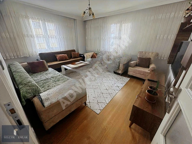 SELÇUK EMLAKTAN METROYA YAKIN ARA KATTA SATILIK DAİRE !!!!