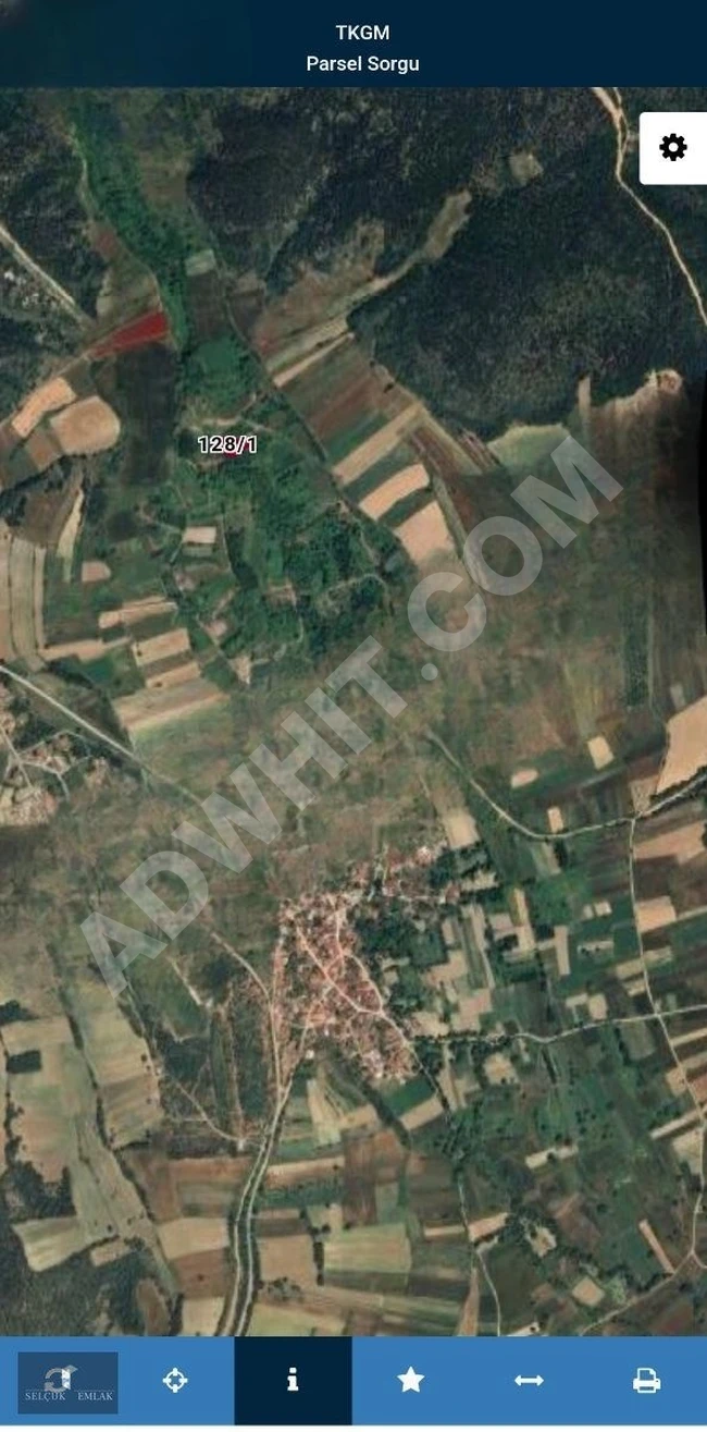 A registered land in the BİLECİK center for sale, located on ÜÇYOL street.