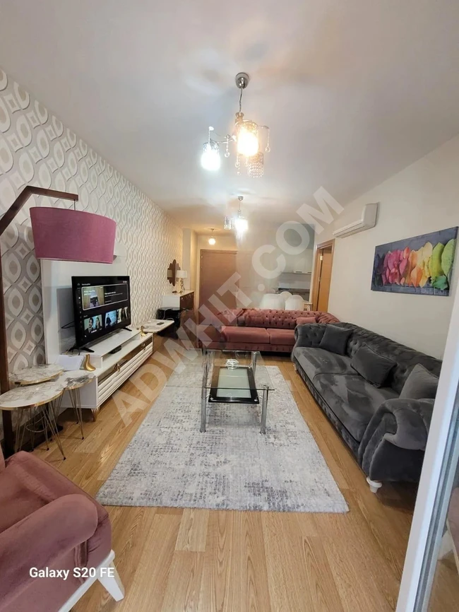 Beylikdüzü Adnan Kahvecıde Sitede 1+1 Full Eşyali Kıralık Daire