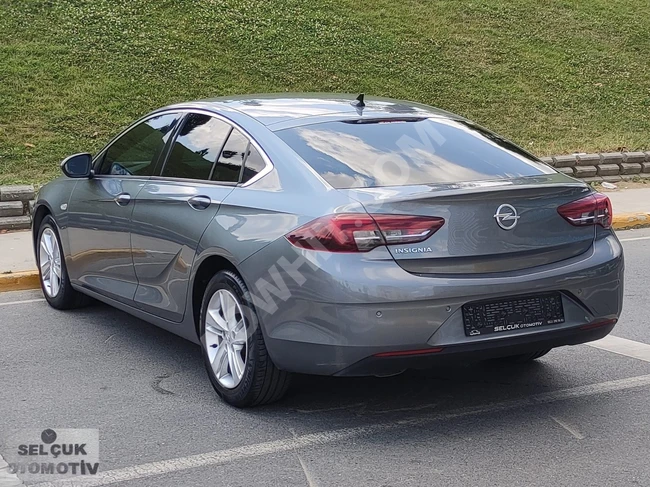 سيارة OPEL İNSİGNİA 1.6 CDTİ موديل 2020 - ديزل أوتوماتيك – يوجد تقسيط ومقايضة