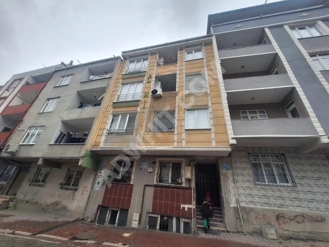 شقة 2+1 طابق متوسط للبيع بسعر مغري في Beylikdüzü Esenyurt