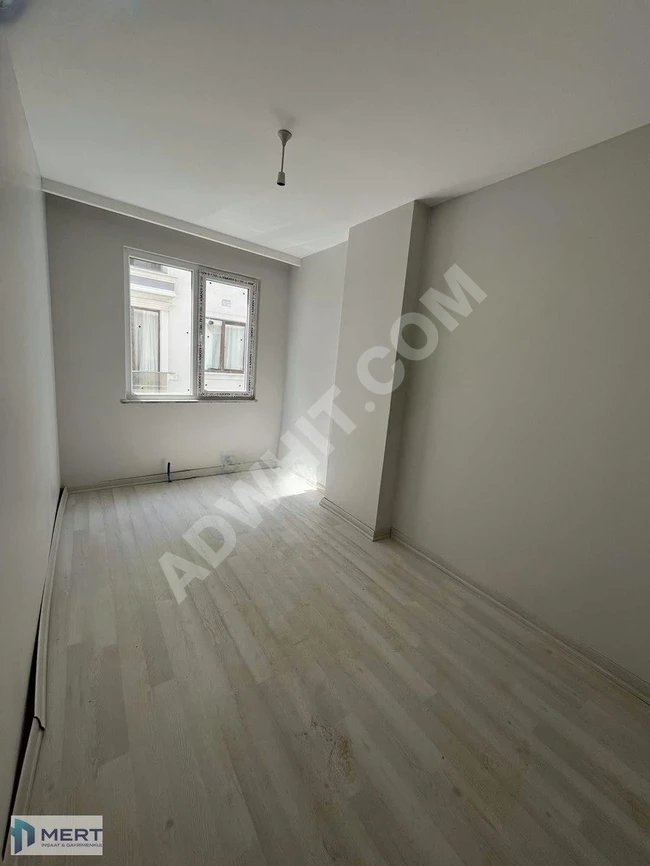 MERT GAYRİMENKUL'DEN 2+1 86M2 A.MUTFAK BALKONLU 2.KAT