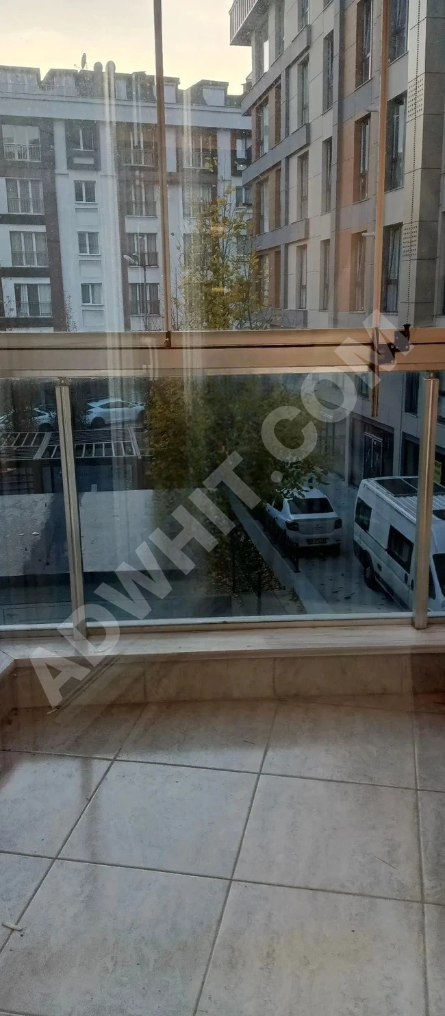شقة جديدة 3+1 للبيع في مركز Beylikdüzü Kavaklı، الطابق الثاني