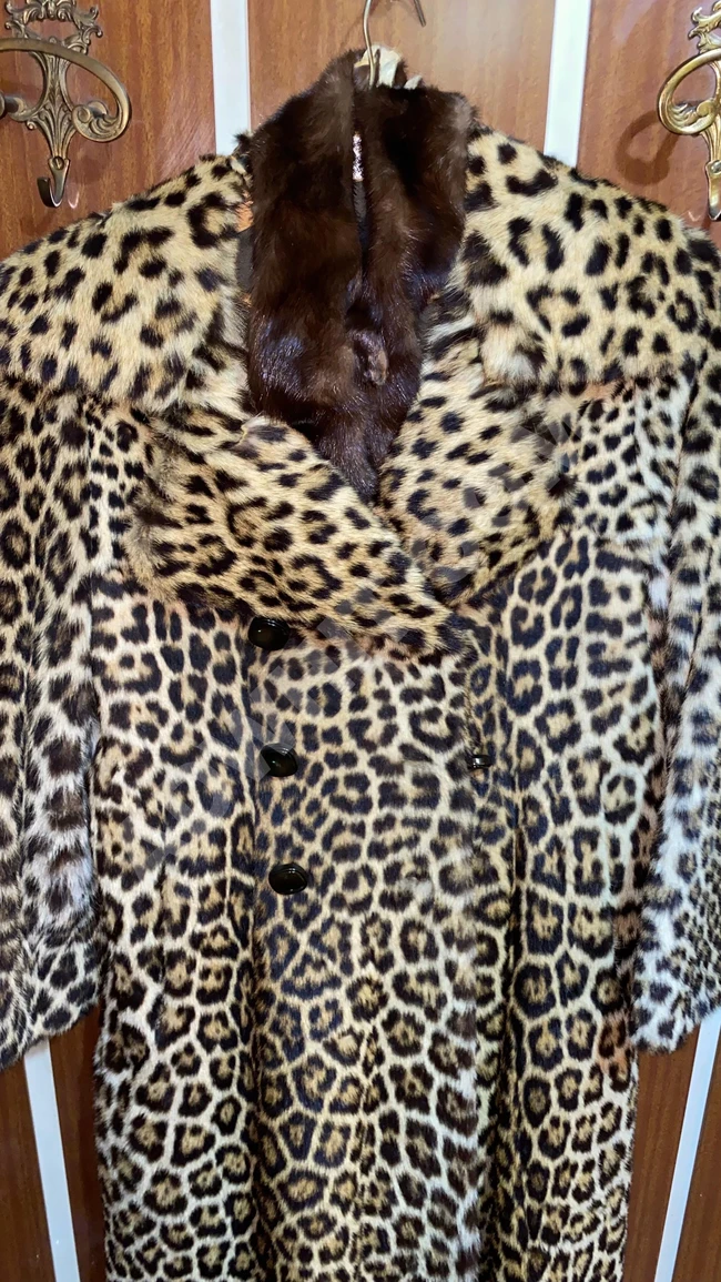 Somali bebek hakiki leopar palto, Sultan torunu ürünü, Fransa