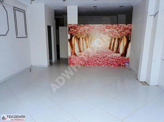 محل بمساحة 70 متر مربع للبيع في ميدان DÖRTYOL مدخل منظم.