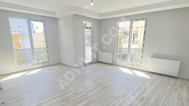 For sale: 4+2 duplex with an area of 200 square meters, sea view, on ÇAVUŞOĞLU Street.