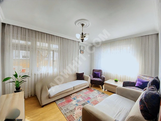 GAZİOSMANPAŞA'DA GENİŞ VE FERAH 2+1 ARAKAT DAİRE