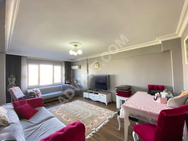 EYÜPSULTAN'DA HARİKA KONUMDA 2+1 ARAKAT DAİRE