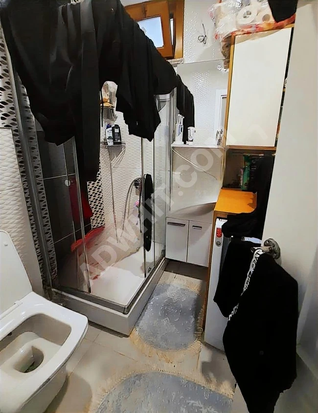 BAKIRKÖY KARTALTEPE DE SİTE İÇERSİNDE GİRİŞ 2+1 SATILIK DAİRE