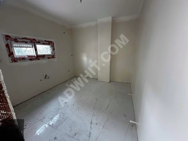 OSMANİYE SİTE İÇERİSİNDE KAPALI OTOPARKLI SATILIK ARAKAT DAİRE