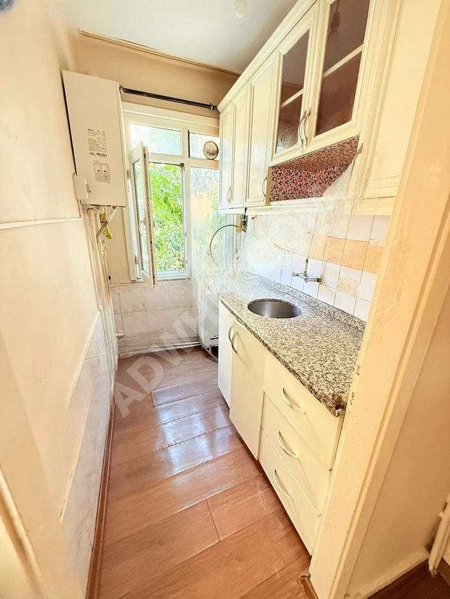 BAYRAMPAŞA OKUL SOKAKTA KİTALIK 75 M2 DAİRE