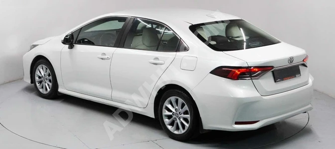 ''GÖKBAY'dan Corolla 1.5 Dream 53bin km'de 'HATASIZ TAKAS OLUR''