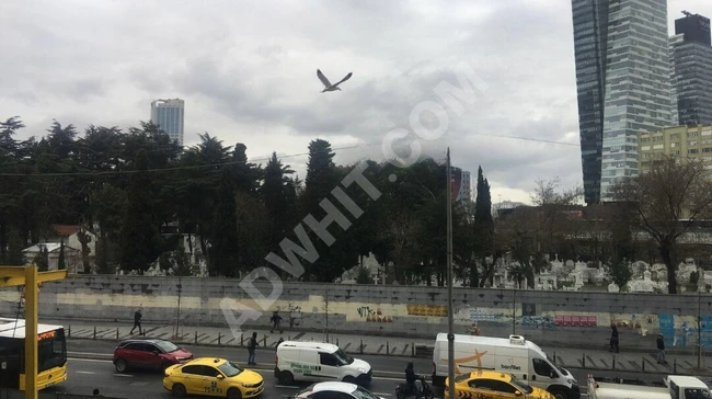Tabela değeri yüksek metro ya 1 adım Cevahir e 10 adım