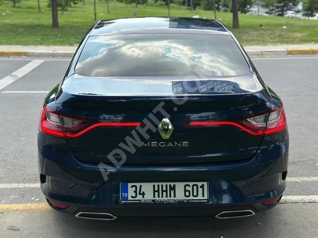 سيارة  Megane ICON 1.3 TCE موديل 2023 أوتوماتيك بنزين بمسافة 37000 كم