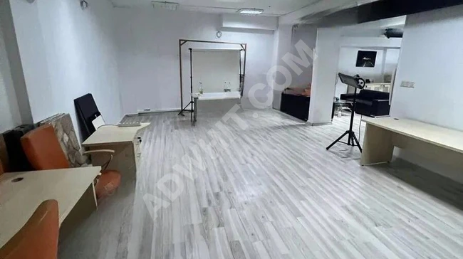 Bakırköy Merkezde Kiralık 150m2 Dükkan