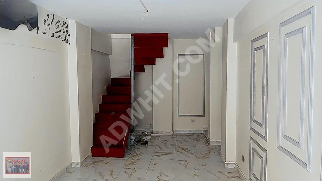 BAKIRKÖY Ebuziya cad Ömer Naci sok. Asma katlı 60.m2 Boş Dükkan