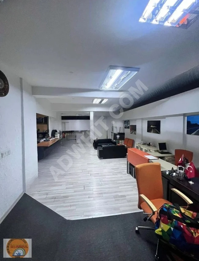 Bakırköy Merkezde Kiralık 150m2 Dükkan