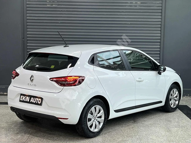107,000 km + electronic tablet + CarPlay + 1.59 loan + automatic + TCE + reverse + 90 horsepower + 20% value added tax