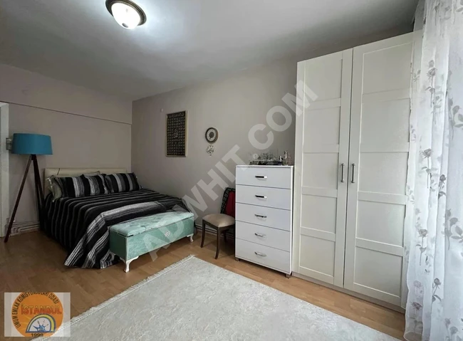 Cadde Üzeri Sahile Yakın Ara Kat Geniş Satılık Daire Boş Teslim