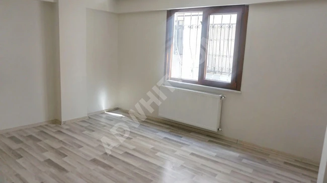 Meral R5842 Yeni 9 Yaş Binada Masrafsız Ankastreli 2+1 Ara Kat