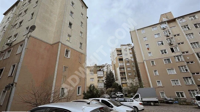 yenişehir mah eflatun sitesinde ara kat güney cephe 75 m2 2+1