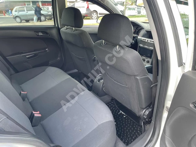 SÜMBÜL OTOMOTİV DEN 2013 MODEL OTOMATİK SPORT ASTRA TEMİZ
