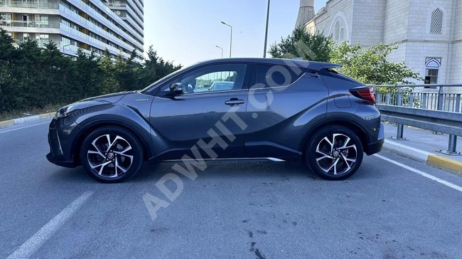 2021 Model Toyota C-HR 1,8 Hybrid Passion X-Pack ful+ful EMSALSİ