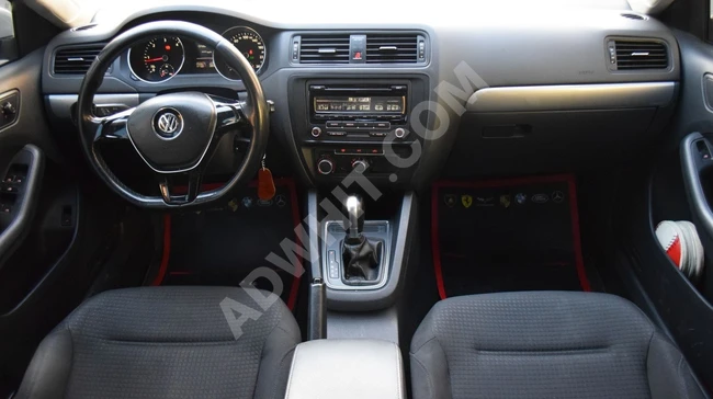 BOSS 2015 VOLKSWAGEN JETTA 1.6 TDI TRENDLINE OTOMATİK