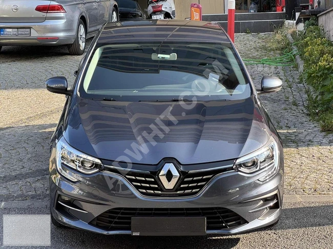 سيارة RENAULT MEGANE 1.3TCE JOY COMFORT موديل 2023 بمسافة 38,000 كم