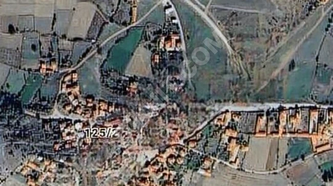 A plot of land suitable for construction inside the village in KÜTAHYA TAVŞANLI OVACIK.