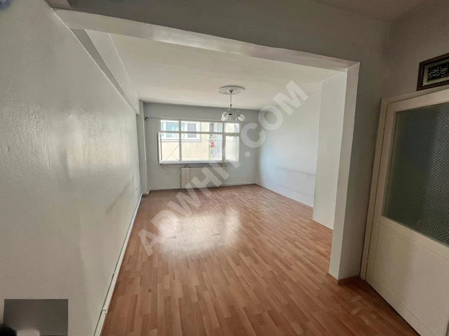 Fatih Balat Mah İçi Tadilatlı Geniş Kiralık 2+1 Daire