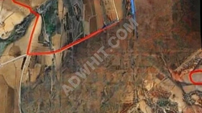BAYBURT MERKEZ MUTLU KÖYÜNDE YOLA CEPHELİ ÜNİVERSİTE KARŞISINDA.