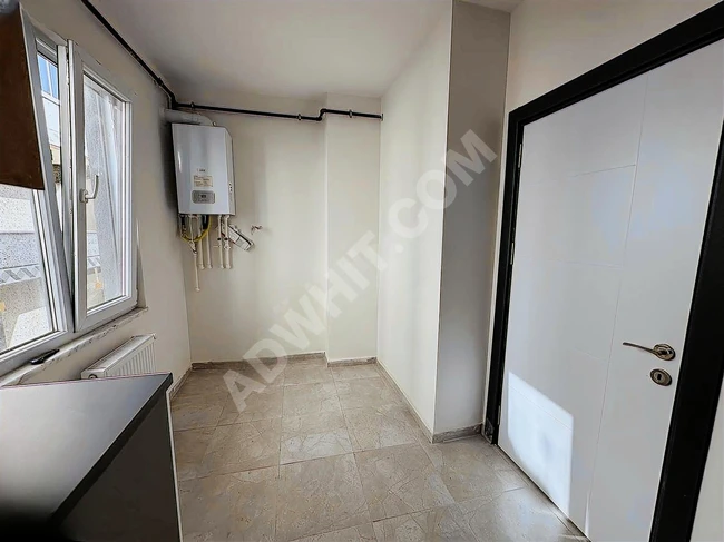 KAYMAKAMLIK ÖNÜNDE METROBÜSE ÇOK YAKIN 3+2 ÇİFT GİRİŞLİ SIFIR