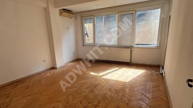 KIZILTOPRAKTA 3+1 KATTA TEK AZ KATLI BİNA KİRACILI25BİN TL DAİRE