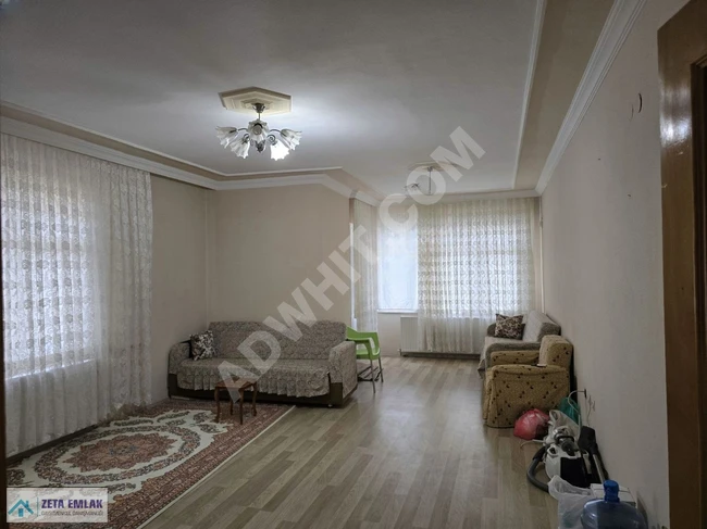 Spacious 3+1 apartment for sale in Pendik Esenyalı