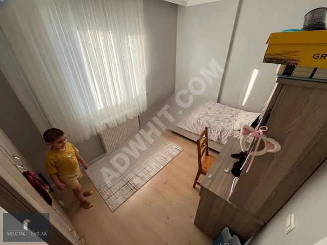 CADDE ÜZERİ ÖNÜ KAPANMAZ HAVADAR SATILIK 3+1 DAİRE