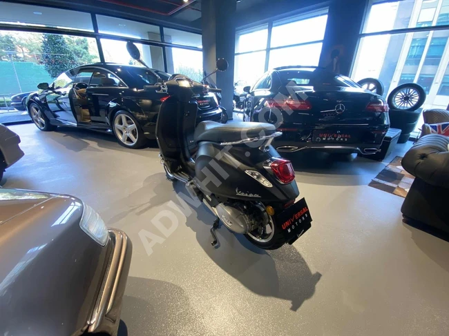 "UNIVERSAL MOTORS" 2023 VESPA PRIMAVERA 150S