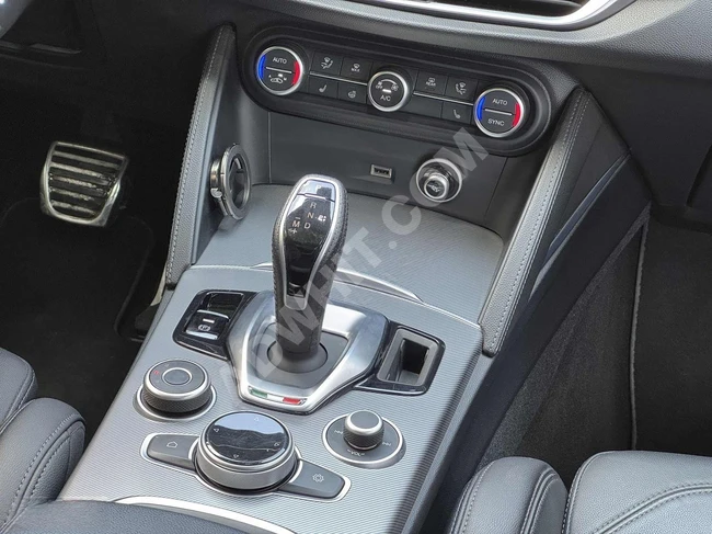 FORZA 2023 ÇKŞ STELVİO 2.0 280 HP Q4 BYSZ YSERVİS BKMLI 21 JNT
