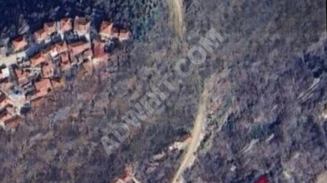 KÖY İÇİ SATILIK ARAZİ.
