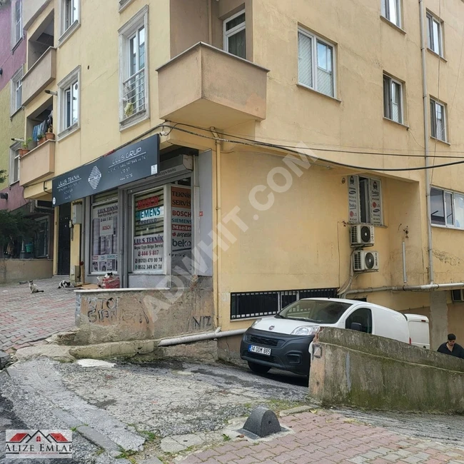alizeden halkali meydana yakin 2 katli yeni binada 400 mt işyeri