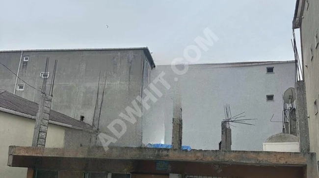 SATILIK ARSA - TEK KATLI EV VAR ÜZERİNDE -SANAYİ İMARLI