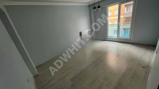 SİTE İÇERİSİNDE ARA KAT BALKONLU SATILIK 2+1 DAİRE
