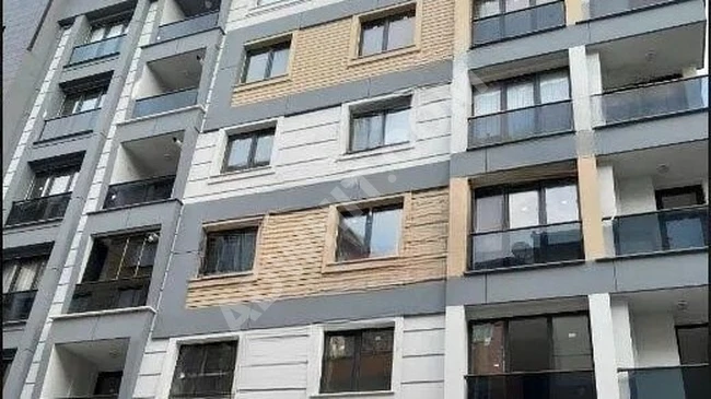 2+1 apartment with parking near Ataköy Hospital in Hürriyet neighborhood