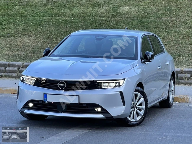 HATASIZ/2023/28.390 KM/130BG/EAT8/HAYALET/NAVİ/T.EKRN/G.LED/FULL