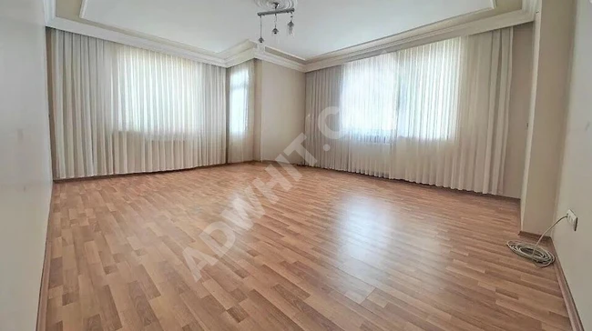 3+1 apartment for sale near Bilalhabesi Mosque in Yenibosna, Zafer neighborhood.
