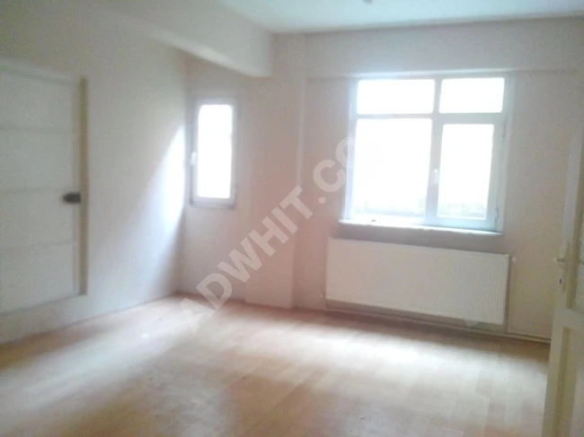 1+1 apartment suitable for a loan in Yenibosna, Çakmak stop